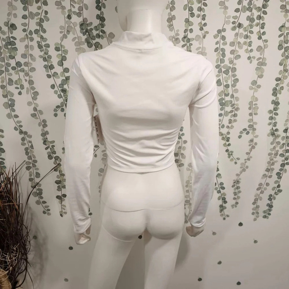 KORAL LUCA BLACKOUT LONG SLEEVE CROP TOP White Sz M - Picture 6 of 10